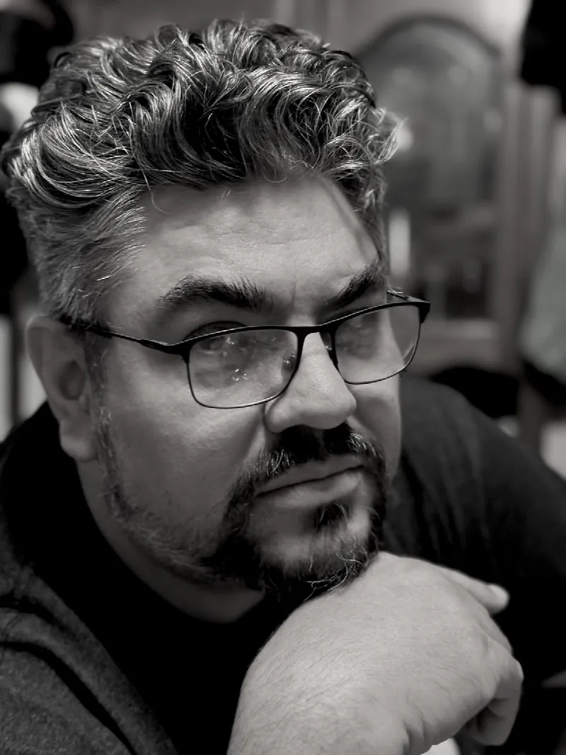 caryquintana@lvl-up-studios.com